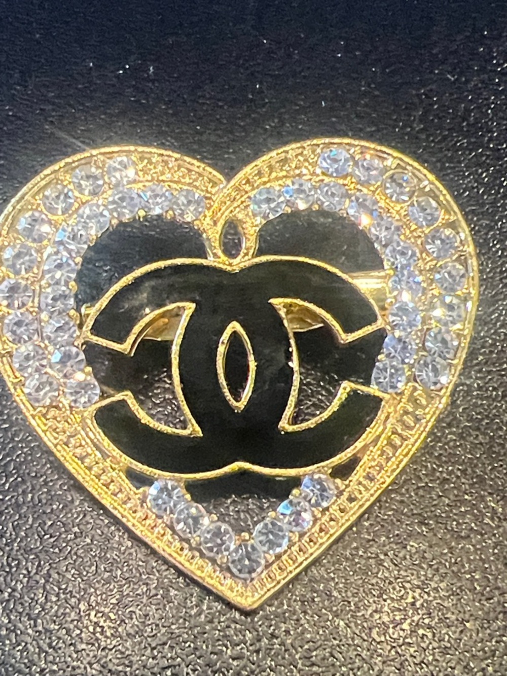 CHANEL Gold Heart Brooch with Black Enamel CC and Clear Crystals - Picture 3 of 7